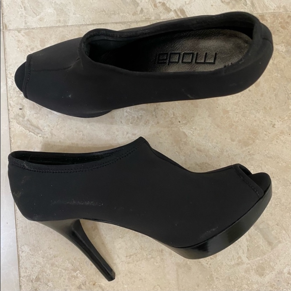 ❣️Moda Black Pump Heels❣️